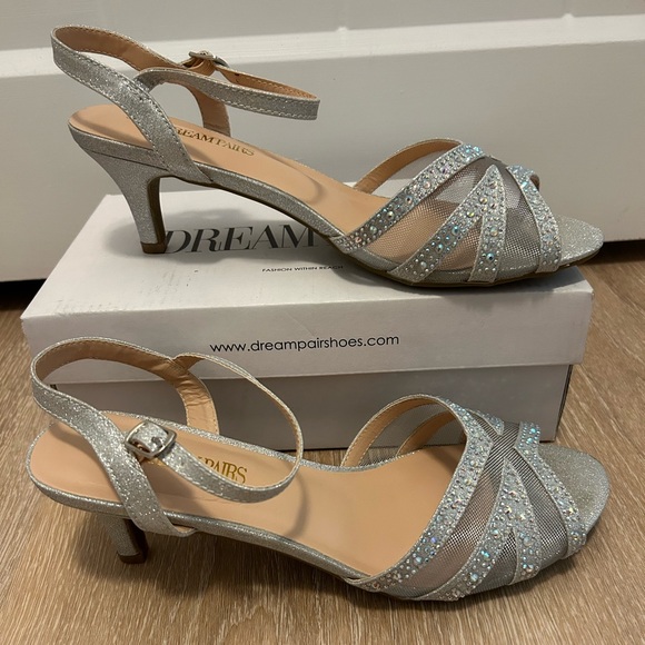 Dream Pairs Nina Low Pump Sandal - Picture 2 of 4